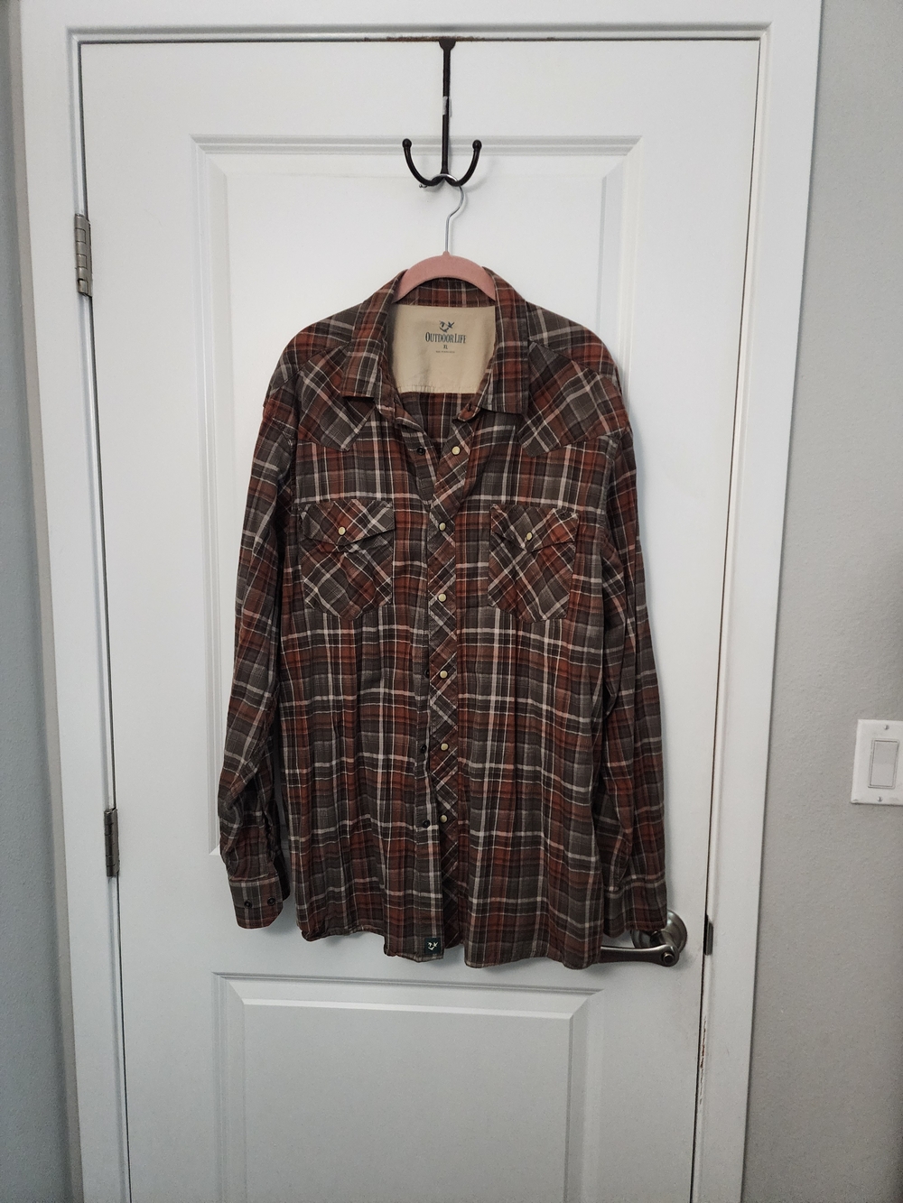 5/$30 Outdoor Life Brown Plaid Button-Up Shirt